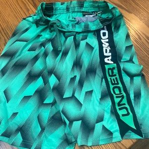 Under Armour Youth XL shorts